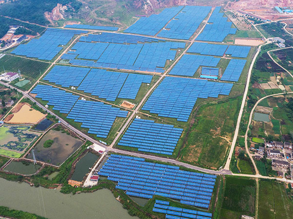 江山控股大型地面太陽(yáng)能電站項(xiàng)目